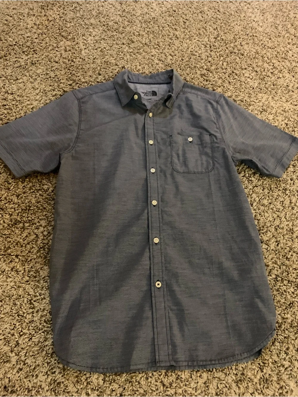 The North Face Men's Short-Sleeve Button-Down Shirt in Slate Blue
